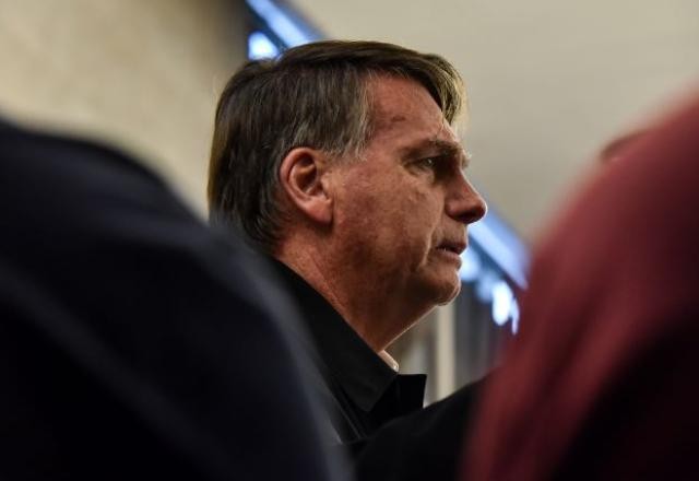 Imagem da noticia Após decisão de Moraes, Bolsonaro diz que pode "fugir agora" do Brasil mesmo sem passaporte