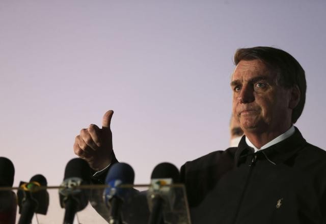 Imagem da noticia Bolsonaro afirma que há articulação sobre PL da anistia com candidato à presidência da Câmara