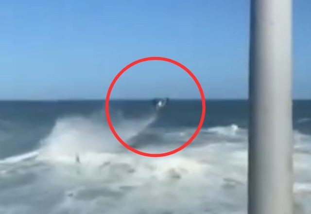 Imagem da noticia Homem sofre acidente com jet-ski e some em meio às ondas no RJ 