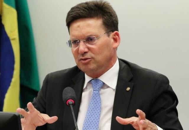 Imagem da noticia João Roma anuncia substituto no ministério da Cidadania