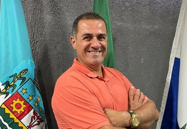 Imagem da noticia Candidato a vereador é enterrado no Rio após ser morto a tiros
