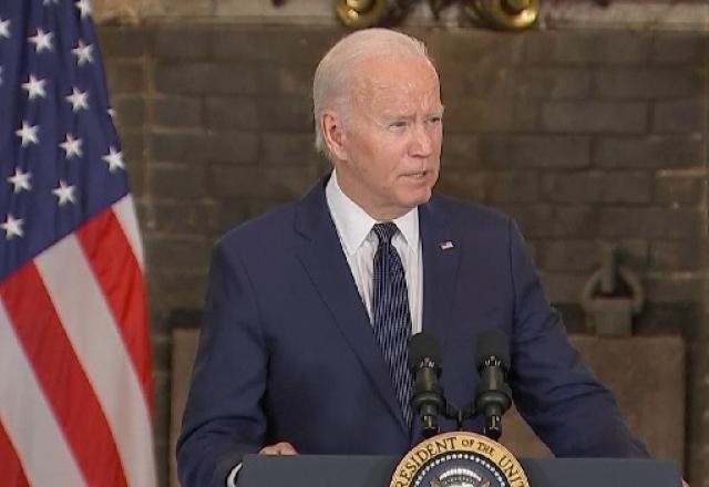 "Defender a democracia é melhor que qualquer cargo", afirma Biden no 1° discurso após desistir da corrida eleitoral 