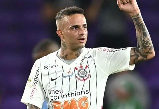 Imagem da noticia Polícia tenta identificar homem que apontou arma para o jogador Luan