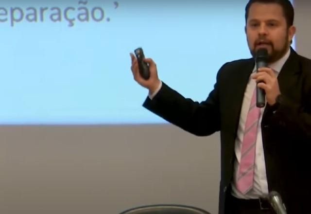 Imagem da noticia Professor e juiz é acusado de assédio por diversas alunas