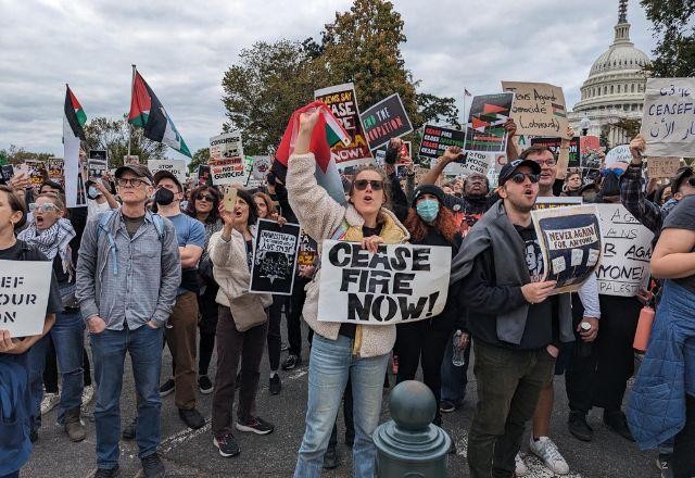 Imagem da noticia Manifestantes ocupam Congresso dos EUA para exigir cessar-fogo em Gaza