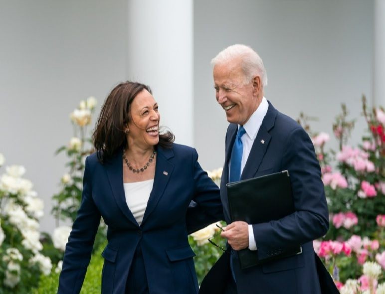 Imagem da noticia Biden vota em meio a temores de violência eleitoral nos Estados Unidos