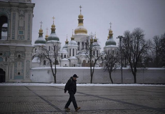Imagem da noticia Sirenes são acionadas em Kiev após balões russos sobrevoarem a cidade