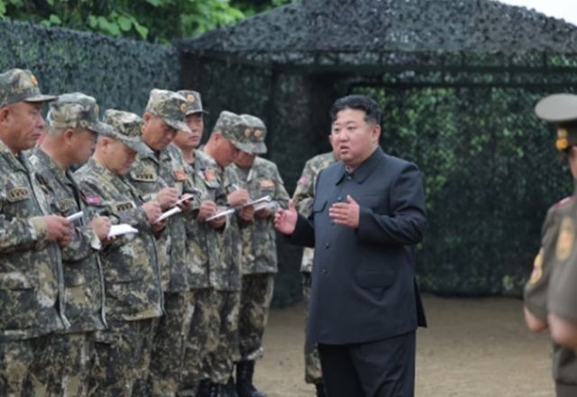 Imagem da noticia Coreia do Norte alerta suas forças para possíveis confrontos