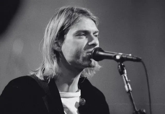 Imagem da noticia Morte de Kurt Cobain pode não ter ocorrido por suicídio, diz jornal britânico