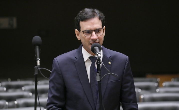 Imagem da noticia Leo Prates será relator da PEC sobre o fim da escala 6x1, diz Motta