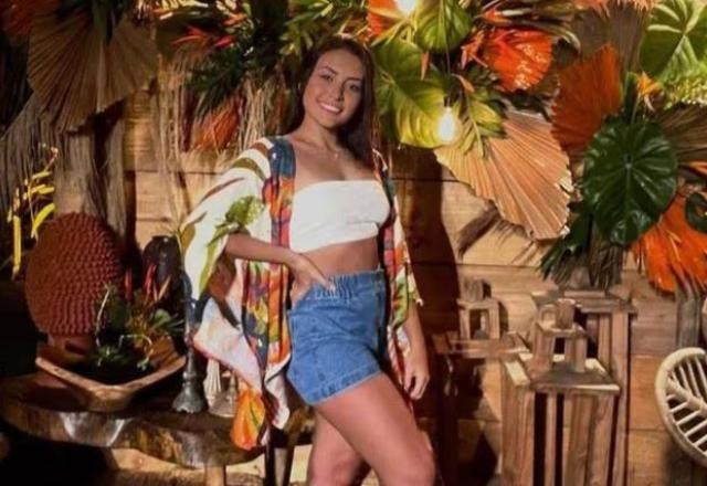 Imagem da noticia Michelle Bolsonaro anuncia que filha irá se casar com ex-funcionário do GSI