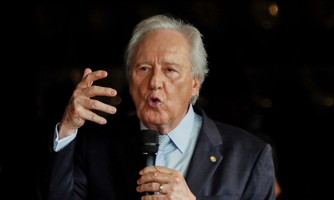 Imagem da noticia Lewandowski diz que terreno e condições climáticas dificultam caçada por fugitivos