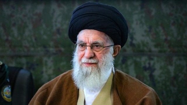 Imagem da noticia Líder supremo do Irã ordena ataque contra Israel após morte de chefe do Hamas, diz jornal