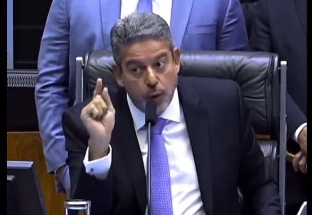 Lira discute e corta microfone de deputado: "Vá ao Supremo buscar seu direito"