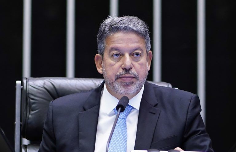Imagem da noticia "Tudo foi feito em cumprimento à decisão do STF", diz Lira sobre emendas