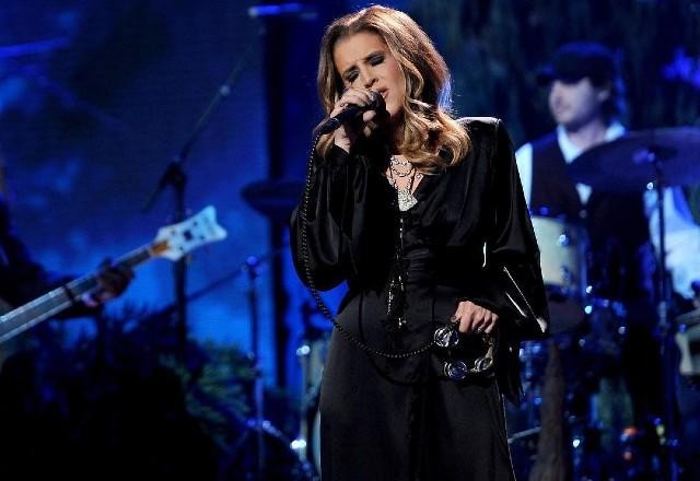 Imagem da noticia Lisa Marie Presley, filha de Elvis Presley, morre aos 54 anos