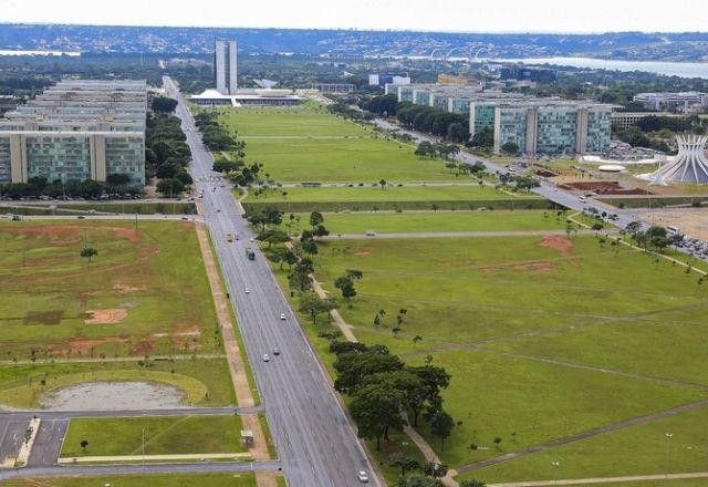 Imagem da noticia Bolsonaro quer mostrar força política no Dia da Independência