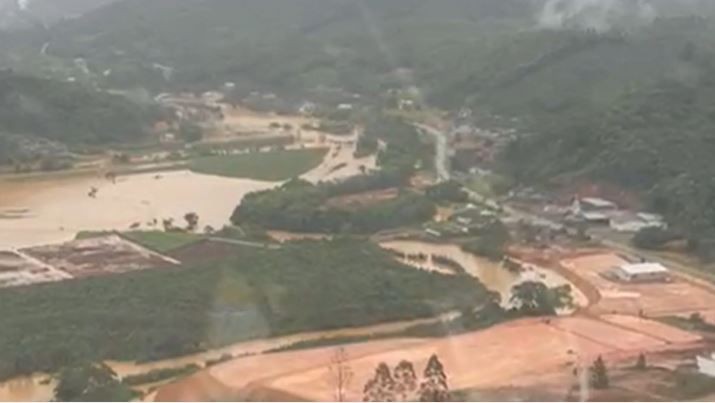 Imagem da noticia Seis municípios de Santa Catarina decretam estado de emergência após temporais