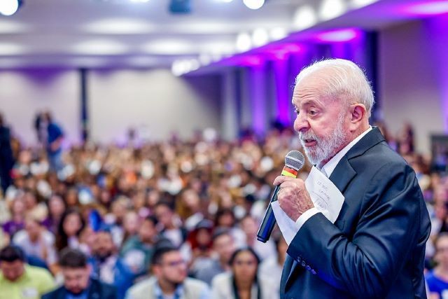 Imagem da noticia Ala política tenta convencer Lula a deixar sanção sobre saidinhas temporárias com o Congresso