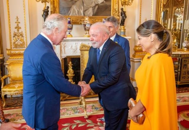 Imagem da noticia Lula defendeu articulação política, após coroação do rei Charles III