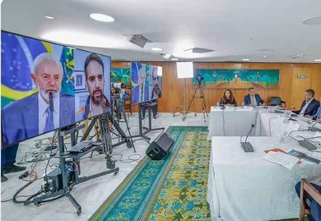 Imagem da noticia Lula avalia pagar R$ 5 mil para famílias atingidas por enchentes no RS