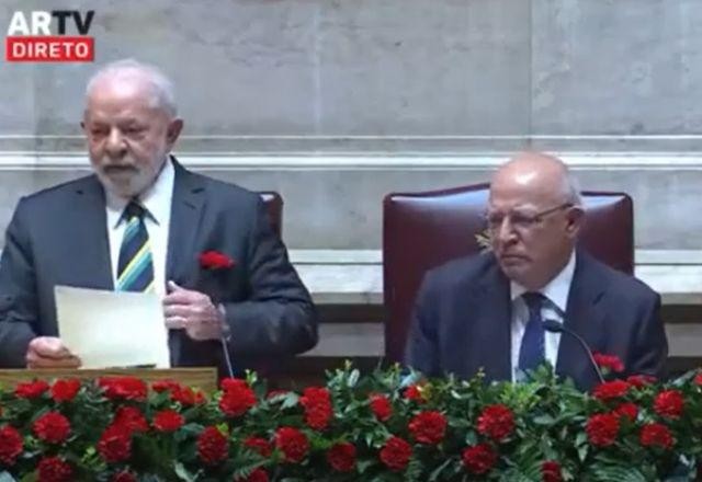 Imagem da noticia Lula é recebido na Assembleia da República de Portugal sob protestos