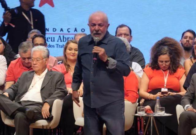 Imagem da noticia Lula pede a candidatos que aprendam a falar com evangélicos e com a classe média