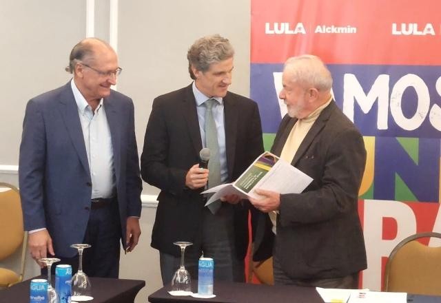 Imagem da noticia Lula se encontra com representantes da construção civil em São Paulo