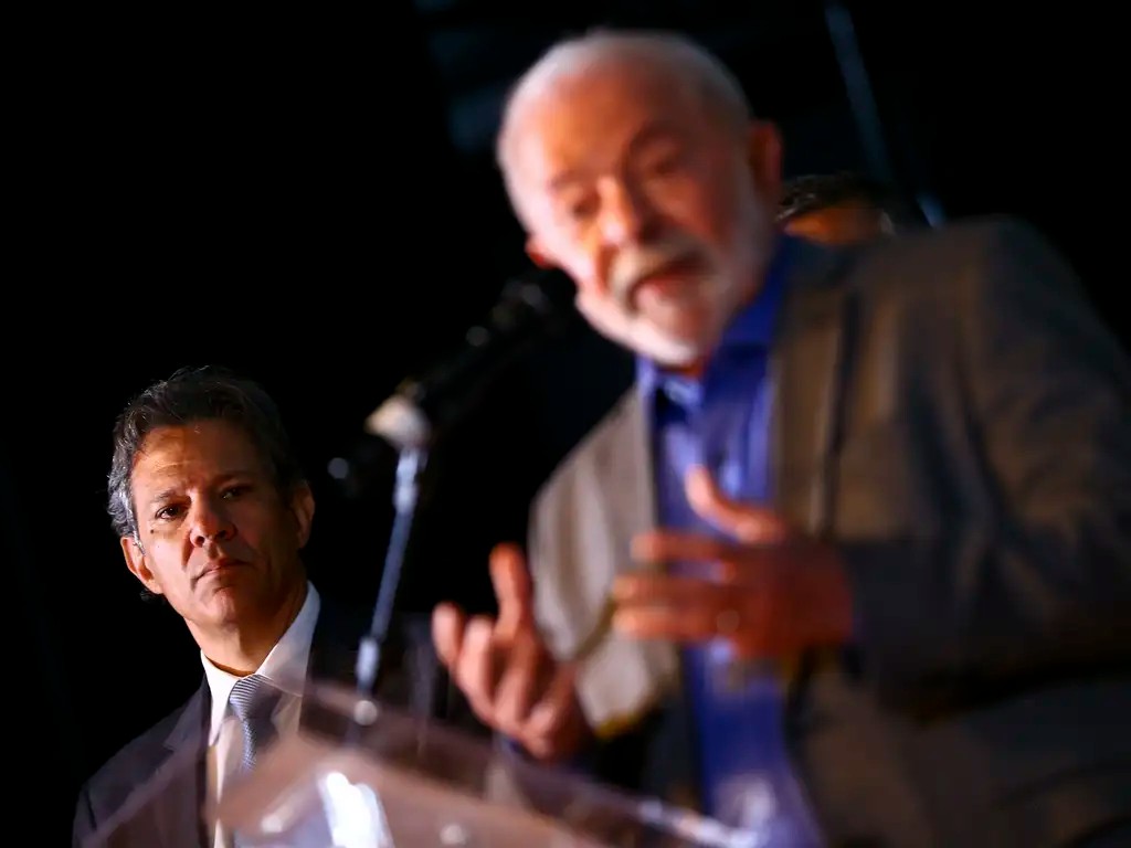 Imagem da noticia Haddad vai discutir reoneração com Lula nesta quarta-feira