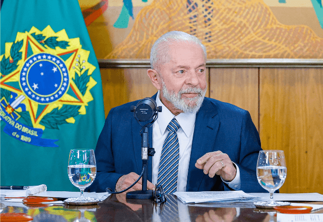 Lula diz que o mercado a qual se preocupa “é o de 203 milhões de consumidores”