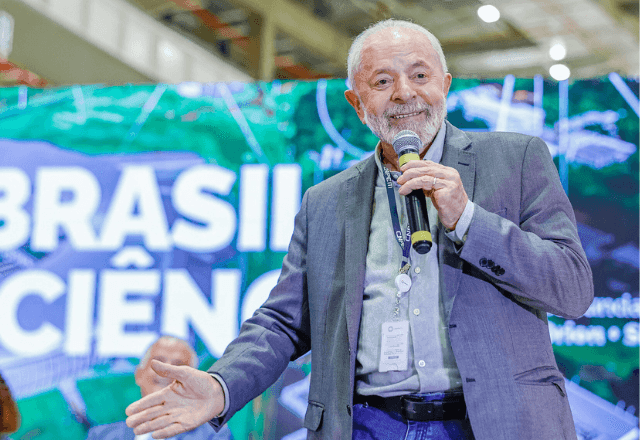 Imagem da noticia Um dia após falar de responsabilidade fiscal, Lula volta a defender gastos sociais