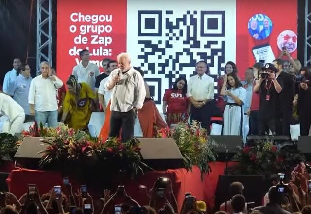 Ato de Lula no Rio de Janeiro tem registro de explosões