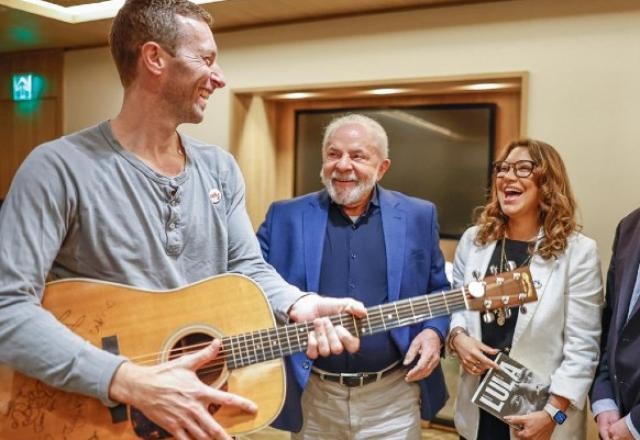 Imagem da noticia Lula se encontra com Chris Martin, vocalista do Coldplay