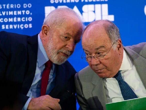 Imagem da noticia Em meio a tensões com os EUA, Lula se reúne com Mauro Vieira nesta 2ª feira (27)