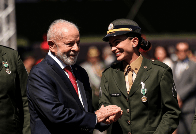 Imagem da noticia Lula decreta normas para o alistamento militar feminino voluntário