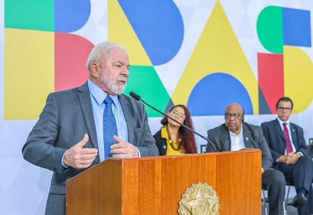 Imagem da noticia Ao vivo: Lula faz lançamento oficial do novo Bolsa Família