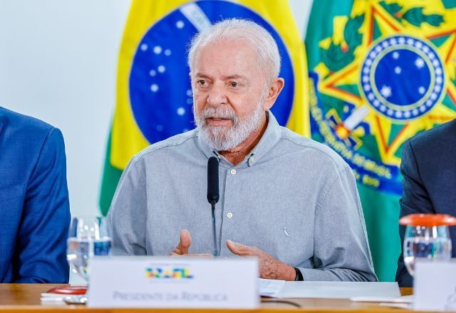 Imagem da noticia Lula lamenta morte de presidente do Irã e chanceler em acidente aéreo