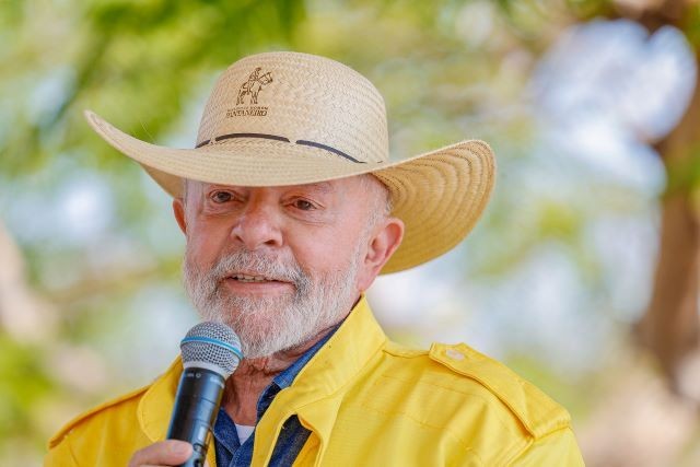 Imagem da noticia TCU pauta processo que pede devolução de relógio de R$ 80 mil recebido por Lula