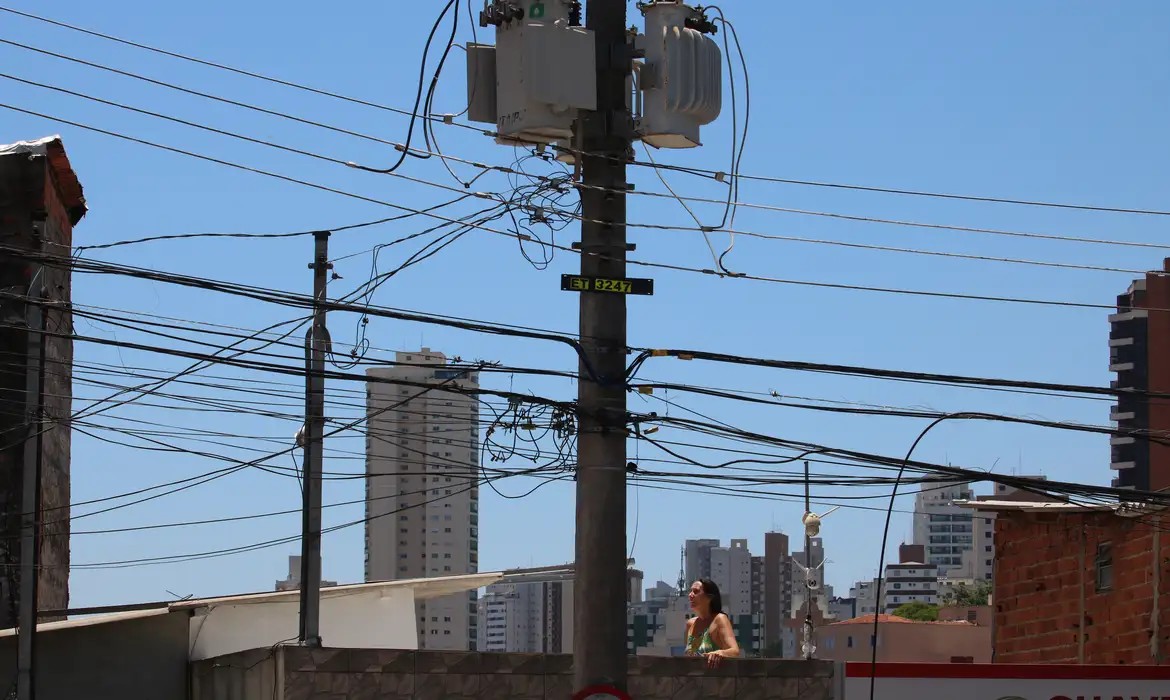 Imagem da noticia Ministro dá um dia para plano de emergência em SP e quer ajuda de todas concessionárias