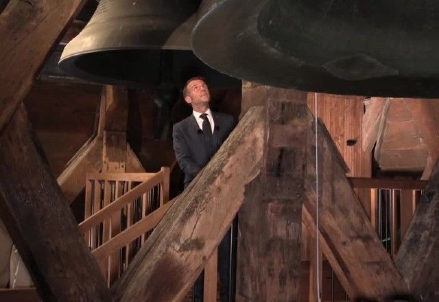 Imagem da noticia Macron visita torres de Notre-Dame em reabertura ao público