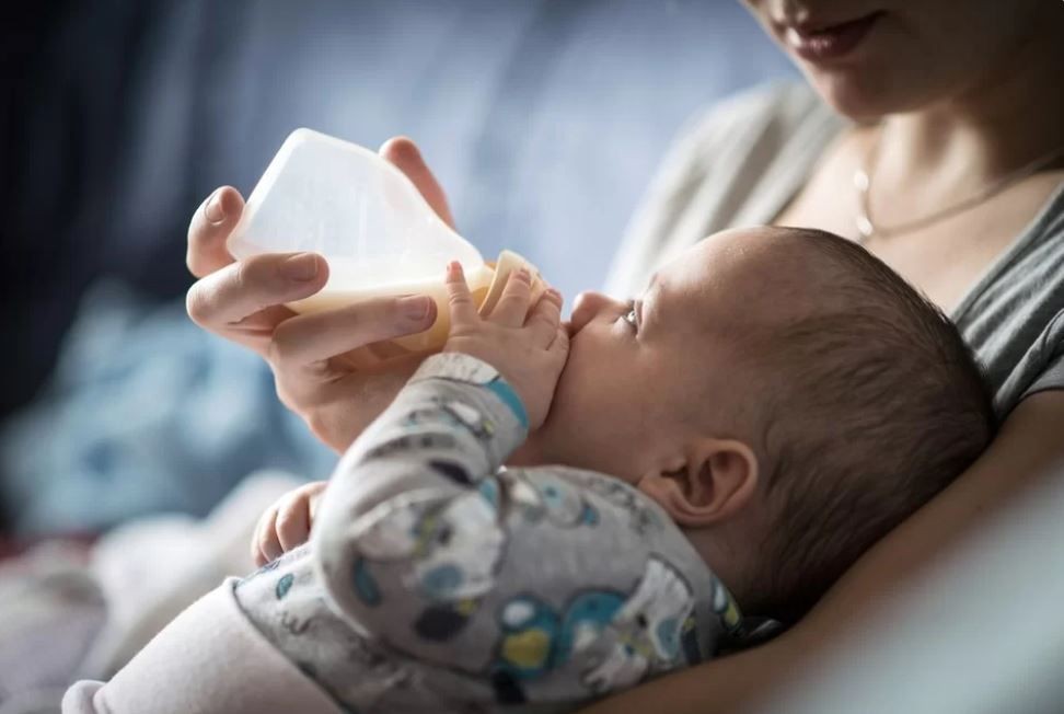 Imagem da noticia Nestlé é acusada de incluir açúcar em produtos para bebês nos países mais pobres