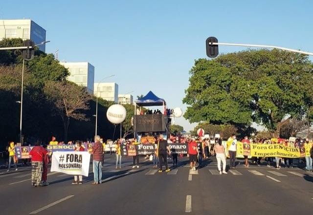 Imagem da noticia Protestos contra Bolsonaro ocorreram em todos os estados