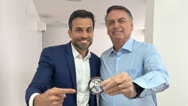 Imagem da noticia Marçal cobra apoio de Bolsonaro e os dois batem boca nas redes sociais