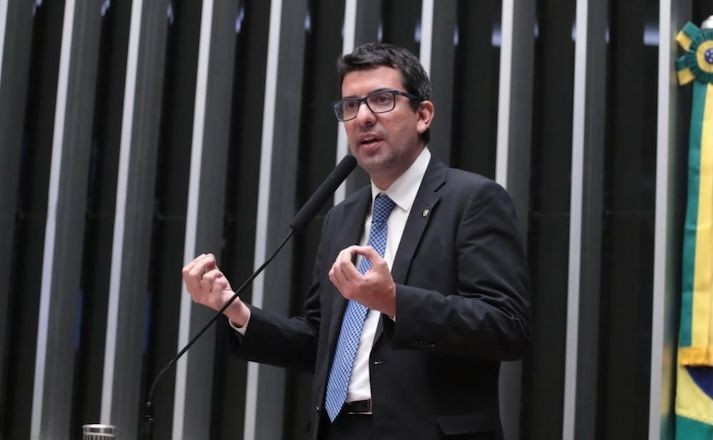 Imagem da noticia Deputado do Rio alvo da PF diz que aumento de patrimônio veio por herança 