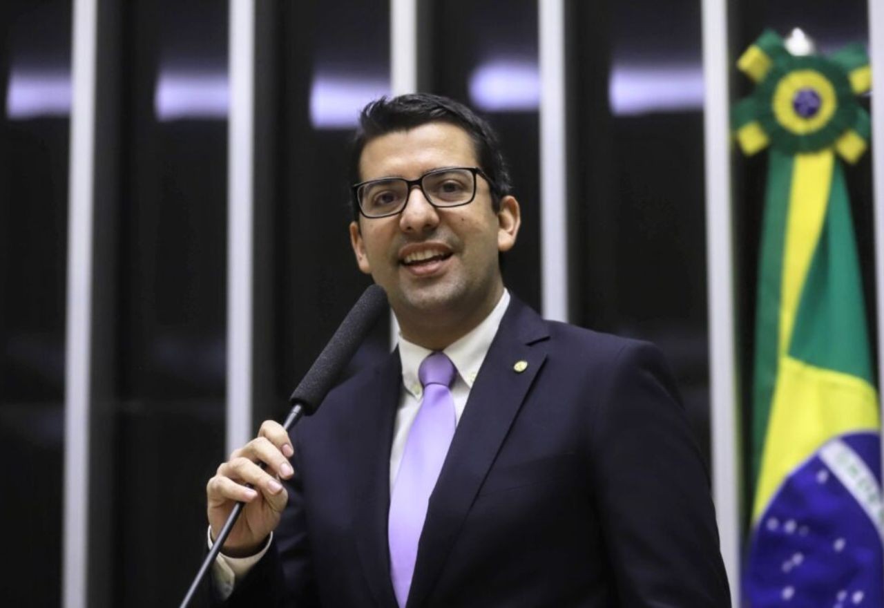 Imagem da noticia Marcelo Queiroz, candidato à prefeitura do Rio pelo Progressistas, é sabatinado; assista