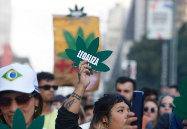 Imagem da noticia STF retoma julgamento da descriminalização de drogas para uso pessoal nesta 5ª