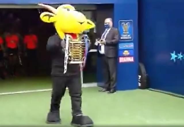 Imagem da noticia Copa do Nordeste: Mascote entra com troféu e drone com a bola na final
