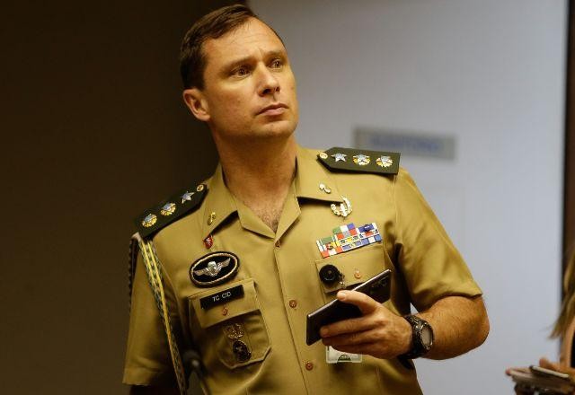 Imagem da noticia Ao vivo: Mauro Cid presta depoimento à CPI Mista do 8 de janeiro