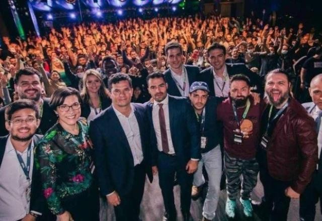 Imagem da noticia MBL deixa o Podemos e conversa com outras legendas