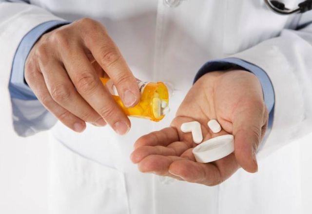 Pfizer anuncia resultados da pílula experimental para covid 19